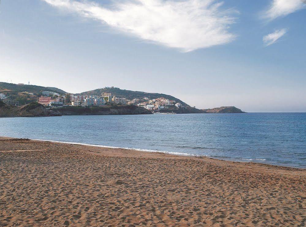 Niriides Beach Hotel レティムノ エクステリア 写真