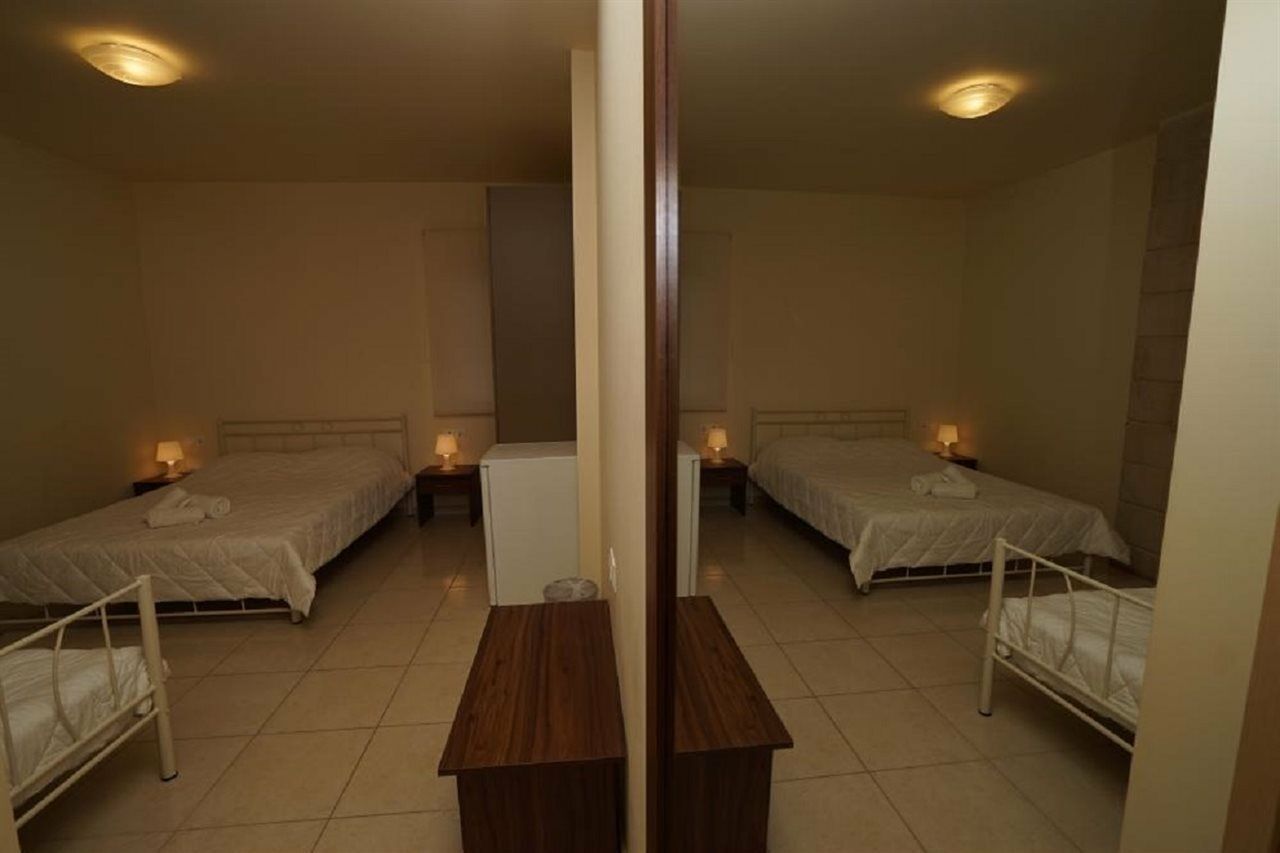 Niriides Beach Hotel レティムノ エクステリア 写真